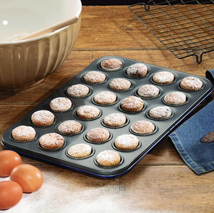 24 cup muffin/cake tray