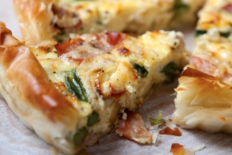 Egg, bacon and asparagus flan