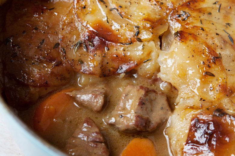 Lean lamb hot pot