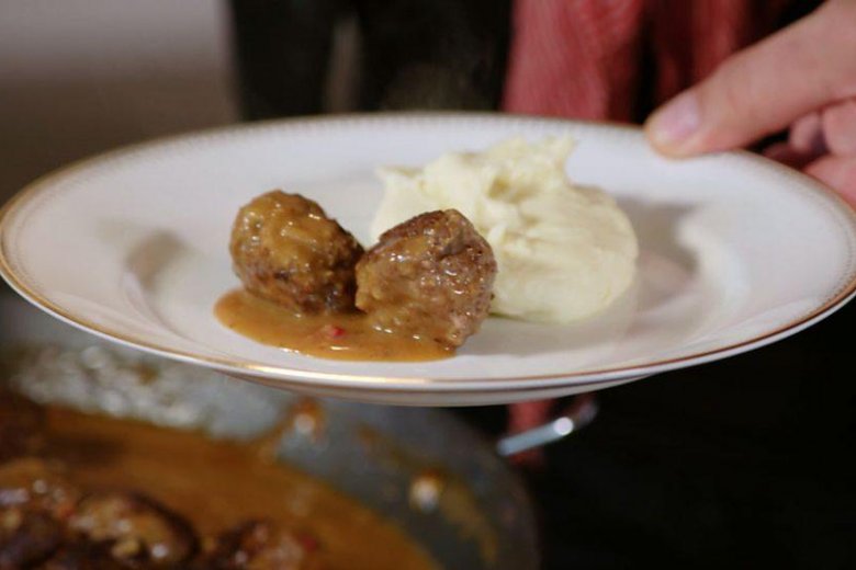 Swedish meatballs with gravy