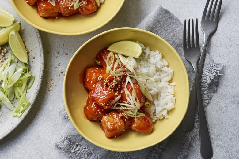 Sweet and spicy sticky tofu