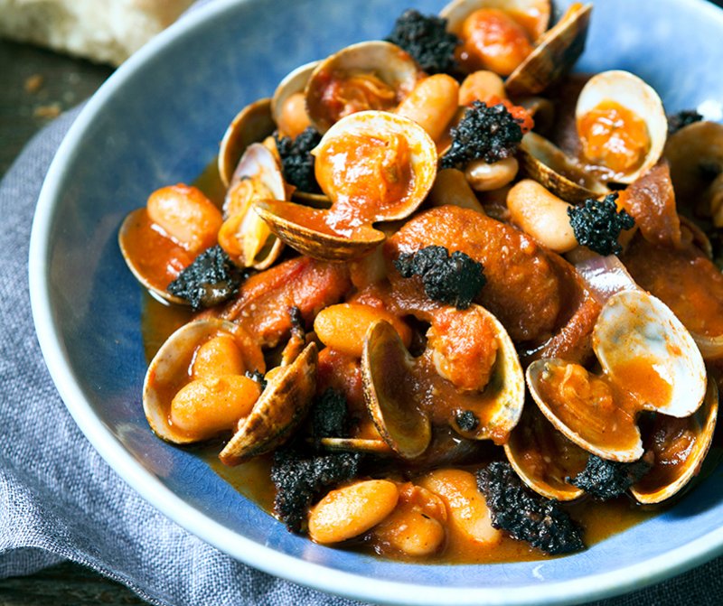 Chorizo, clams and white beans